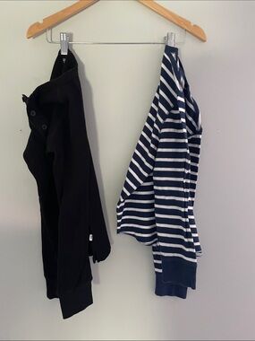 GAP boys Black thermal & Navy and White Striped tops size:M